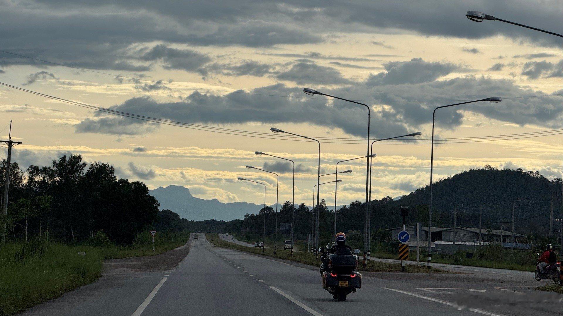 再次顺利抵达泰国🇹🇭路况虽然很烂，但过程很爽这就是真正的旅程 ​​​