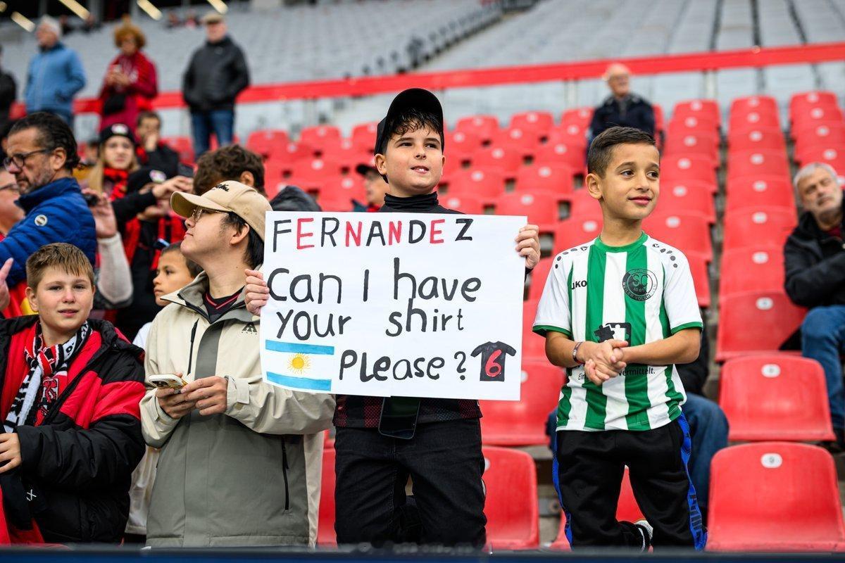 虽然效力时间不长，但埃奎-费尔南德斯已经有了喜爱他的粉丝😄 ​​​