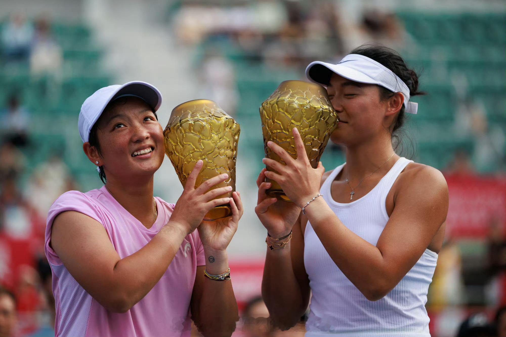 📢蒋欣玗王雅繁中国香港站双打夺冠📍【2025 WTA250中国香港站】双打决