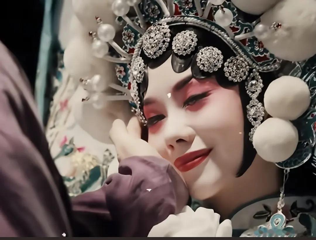 《主角 》刻画的最好的是师徒情虽然易青娥从小没有父母的爱，可师傅的爱也可以替代了