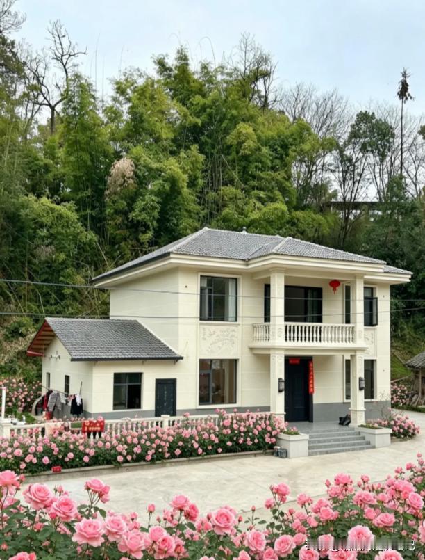 农村自建房别墅实景分享（二）

AI做出来的效果图虽然漂亮，但大多很难完全落地。