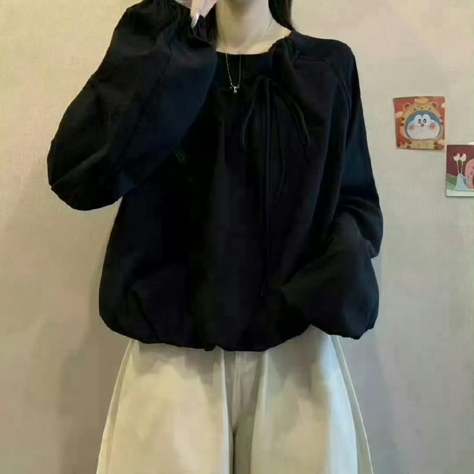 兴趣创作计划时尚篇初秋懒人穿搭天花板！衬衫+白阔腿裤美到不用动脑🍂 刷到这件设