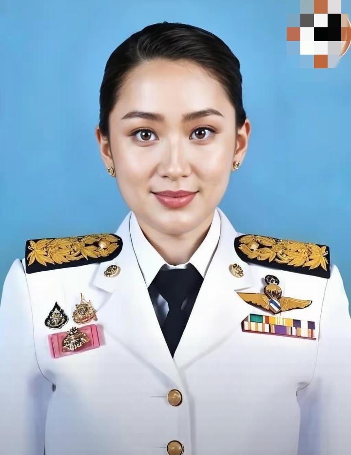 快讯，快讯
泰国宣布了
​10月1日，泰国新任央行行长维泰宣布，要搞宽松的货币政