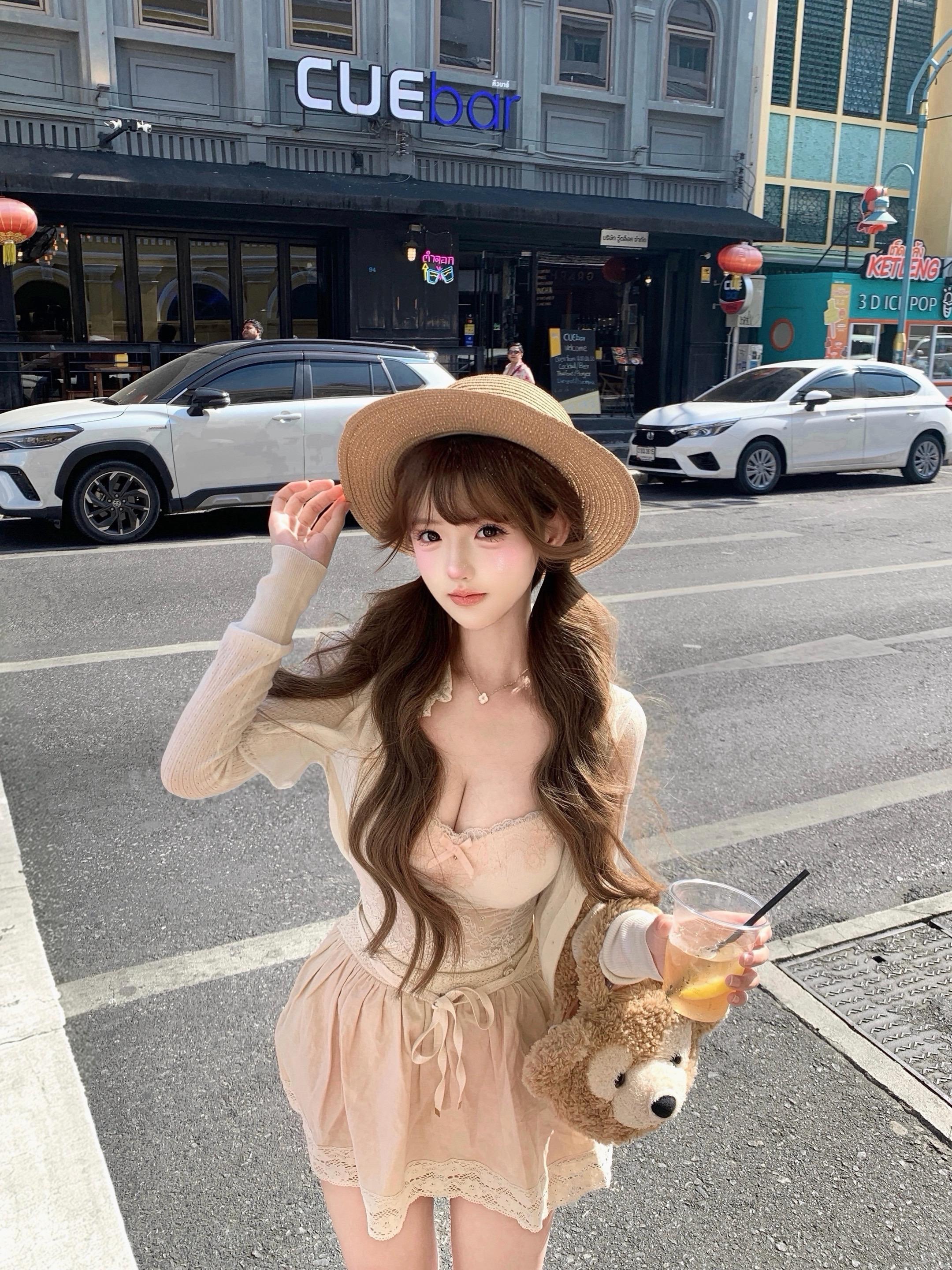 我是一个慢热的人 如果我想说我想你 那么在此之前我至少已经想过你成千上万遍