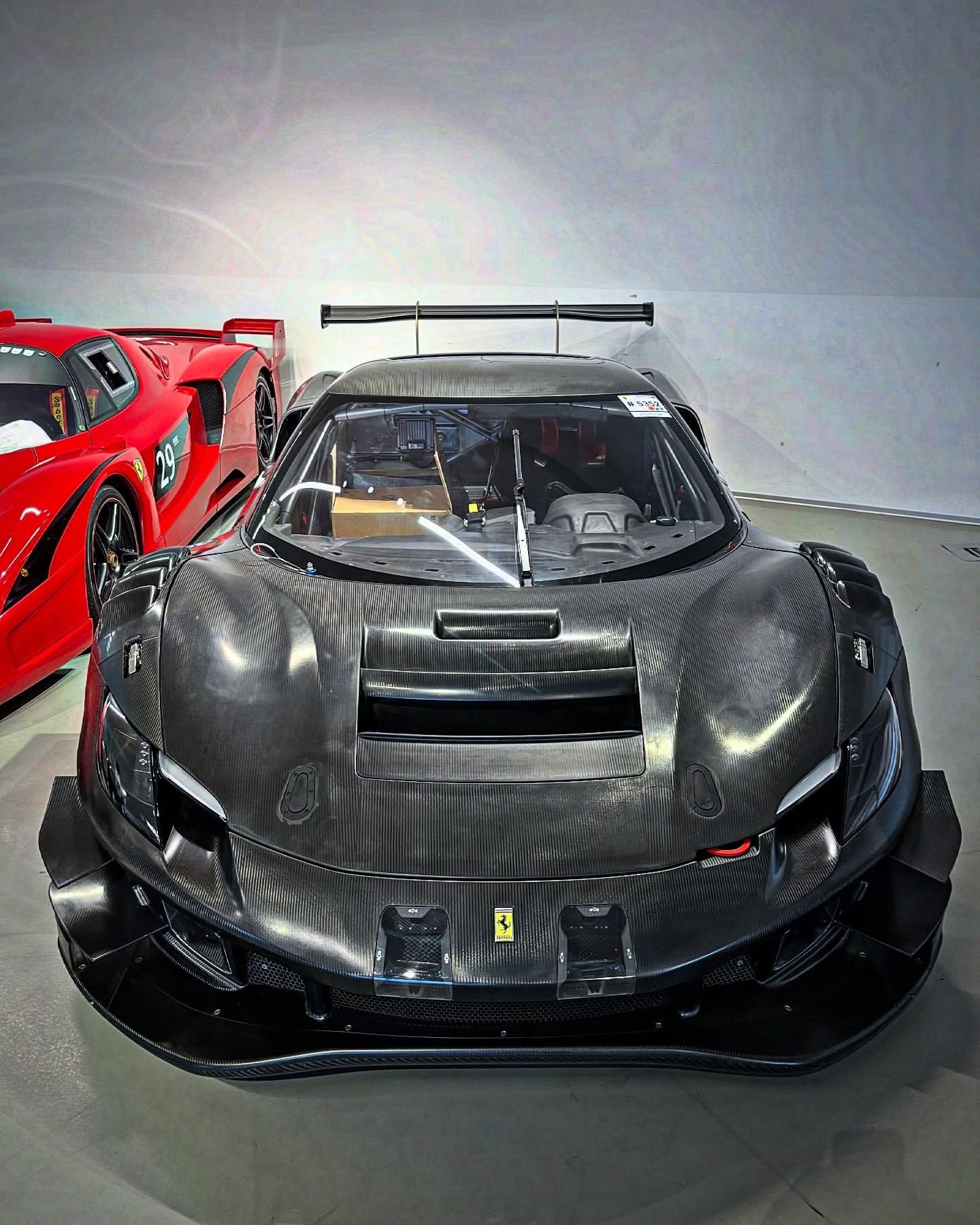 RacingWithFerrari “不知名”296GT3 ​​​