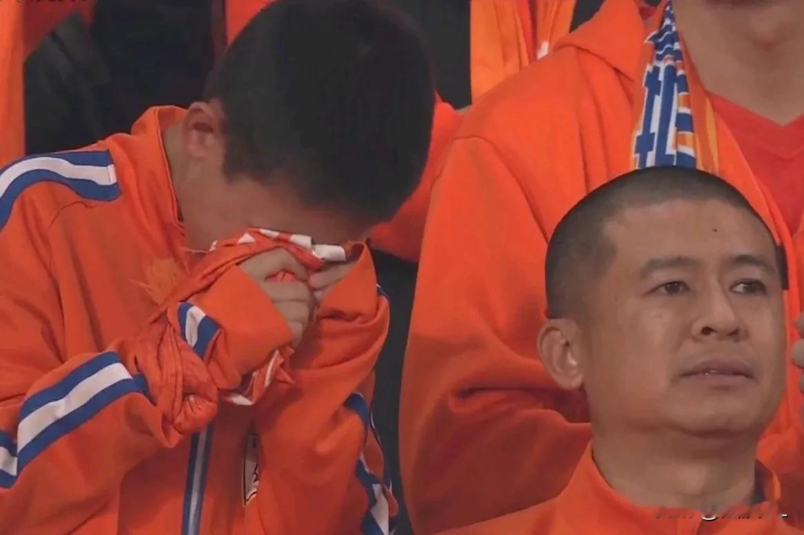 无语了！真会挑时候，山东泰山官方微博没啥发了吗？足协杯决赛丢冠后，先是第一间感谢