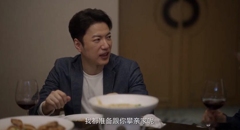 同学聚会，也越来越癫了！！！

早以前的同学聚会，大家都是叙同学情；再后来的同学