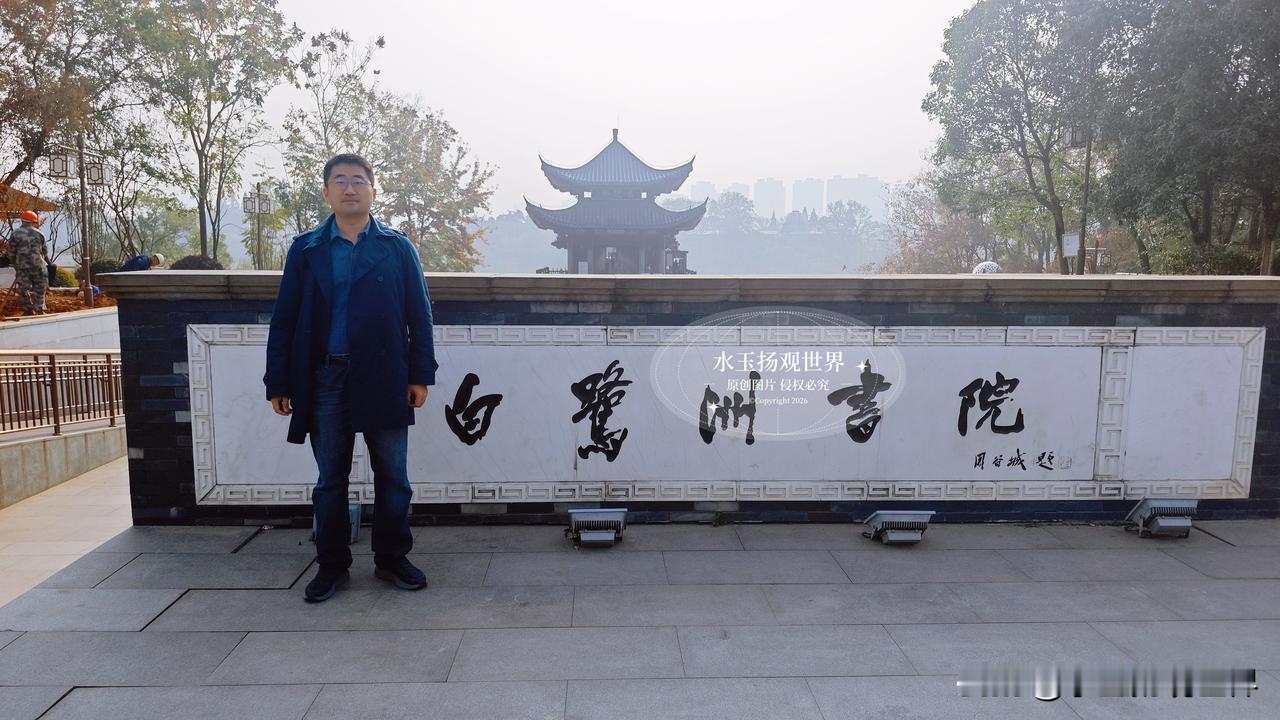 你们知道吗？吉安城里藏着个神仙地方，赣江正中间的小洲上，白鹭年年飞来筑巢，南宋的