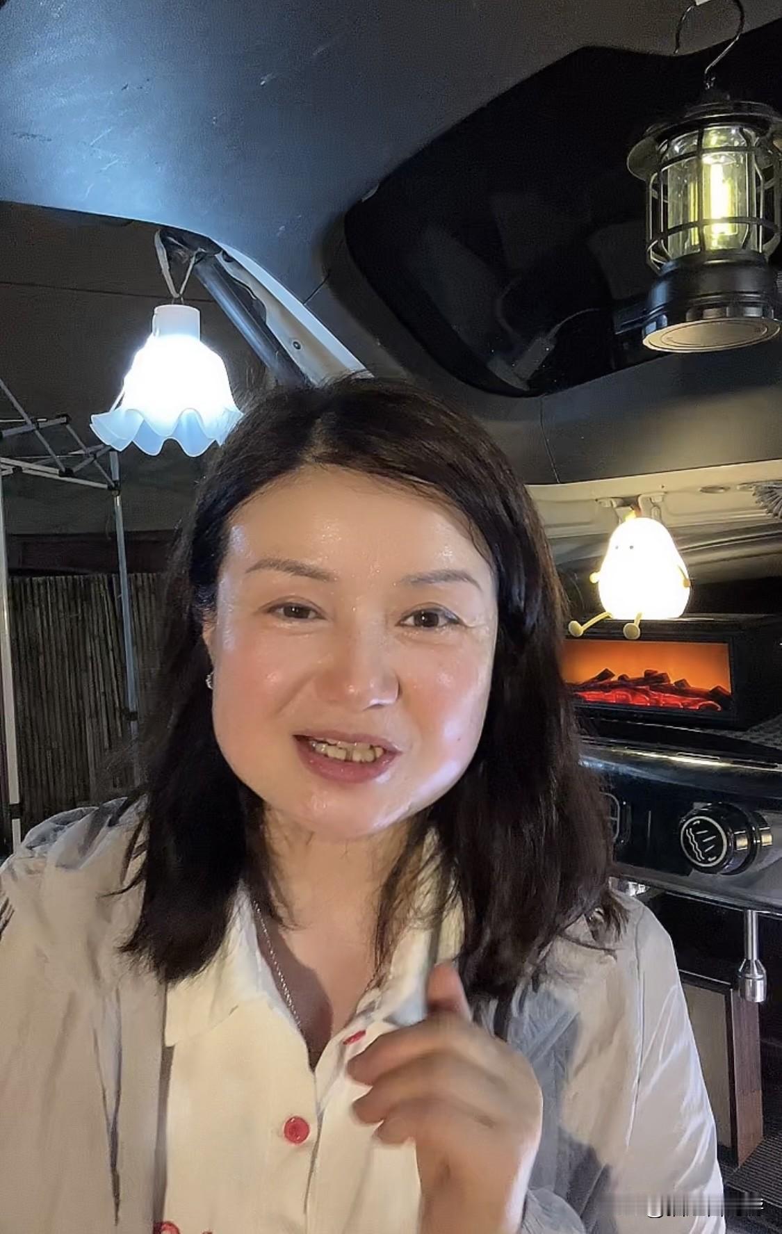 我决定带上我的咖啡机，磨豆机，一边卖咖啡一边旅游！
今天终于将我的咖啡机和磨豆机