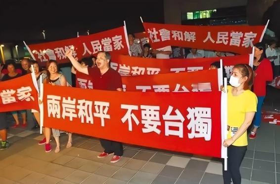 中国大陆要清醒了，台湾只要有马英九，朱立伦，郑丽文，想实现和平统一，有点难。在两