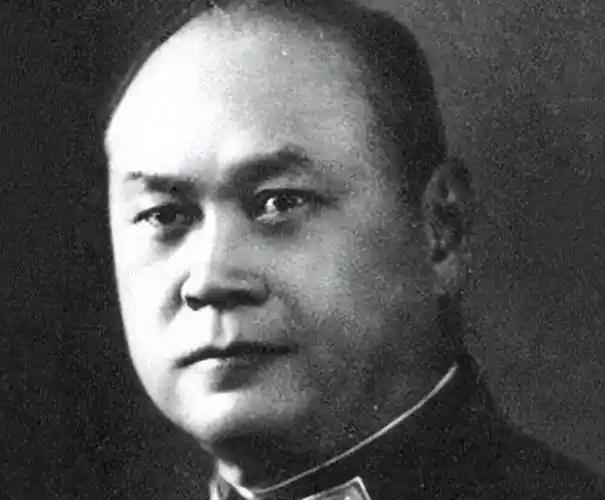 杨杰在中将位置上待了二十年，忍不住道：我二十年后还能当什么将？蒋介石听后不久就给