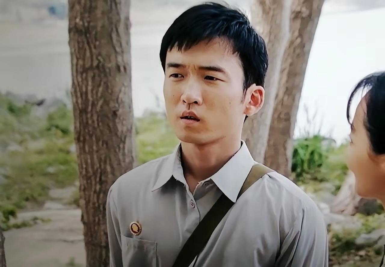 追剧《纯真年代的爱情》  石云鹏这个演员戏份不少，演得也很精彩，我都能记得他的名