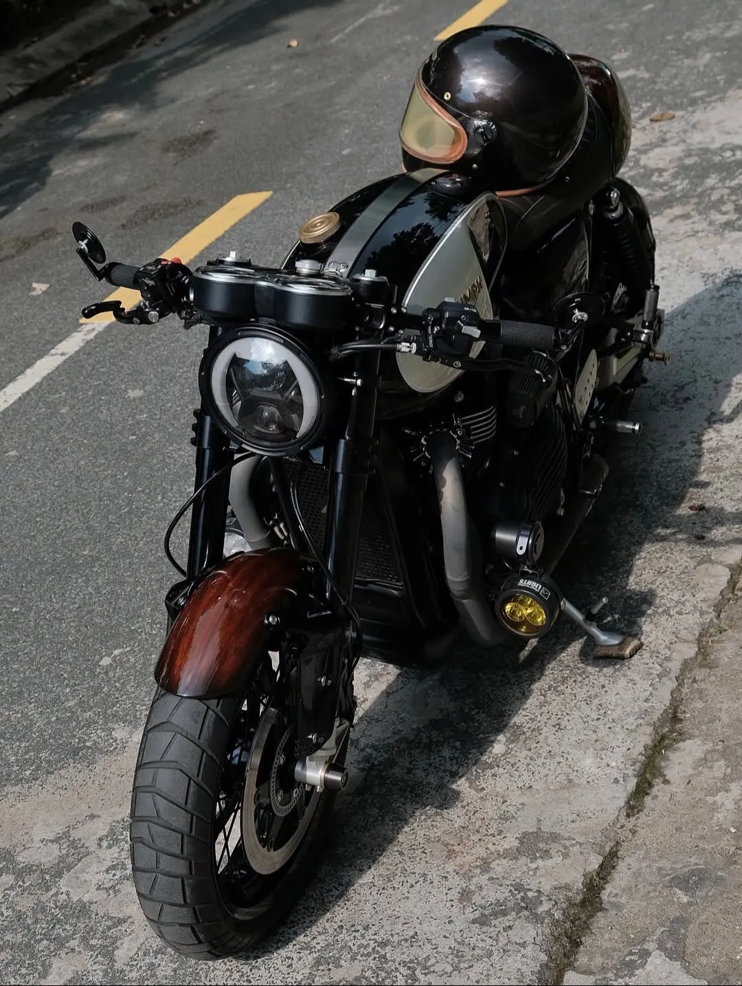 Triumph Thruxton RS.