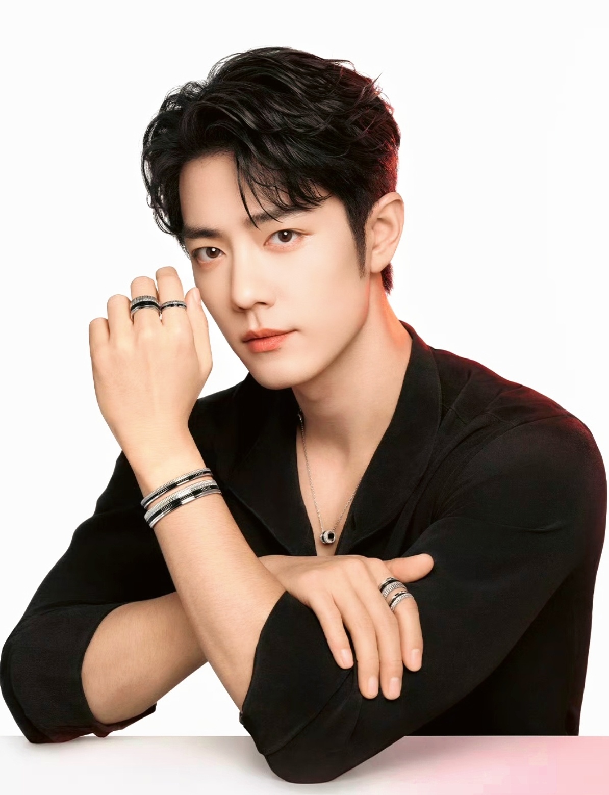 帅得有点太超过啦！！！