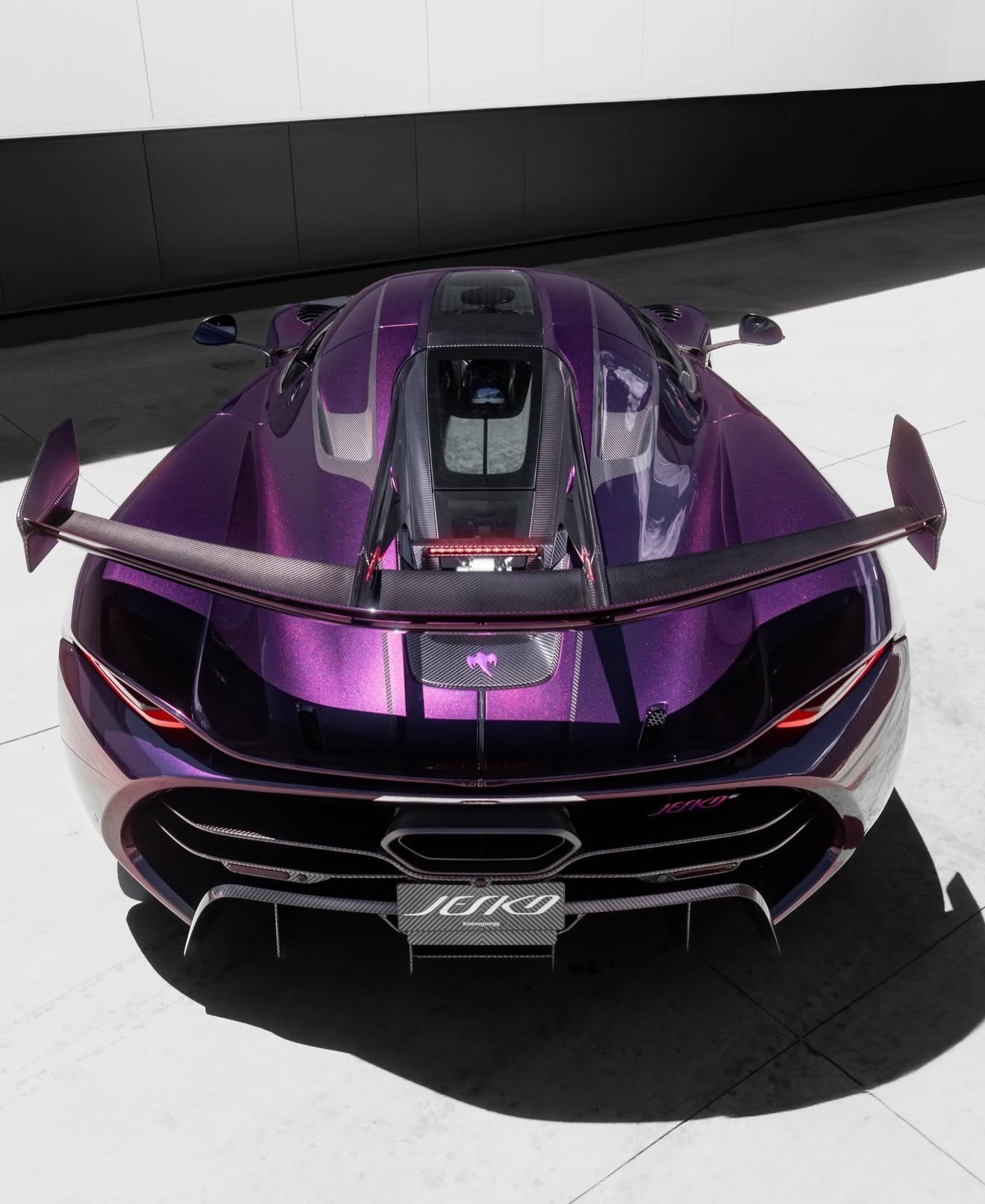 Koenigsegg Jesko Attack “Hydra purple” 
