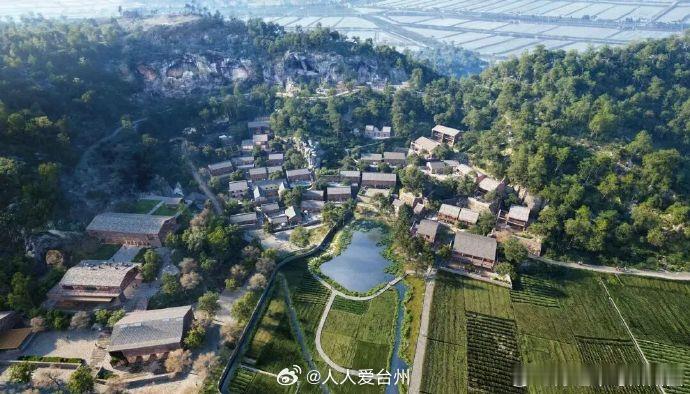 台州三门用微改造把好风景变成了村民的好日子 近日，台州三门。蛇蟠乡通过环境整治与