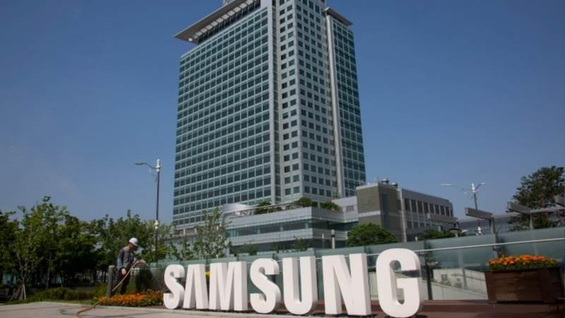 韩媒：三星电子水原总部因涉嫌内幕交易遭搜查
据韩联社周四报道，三星电子位于韩国水