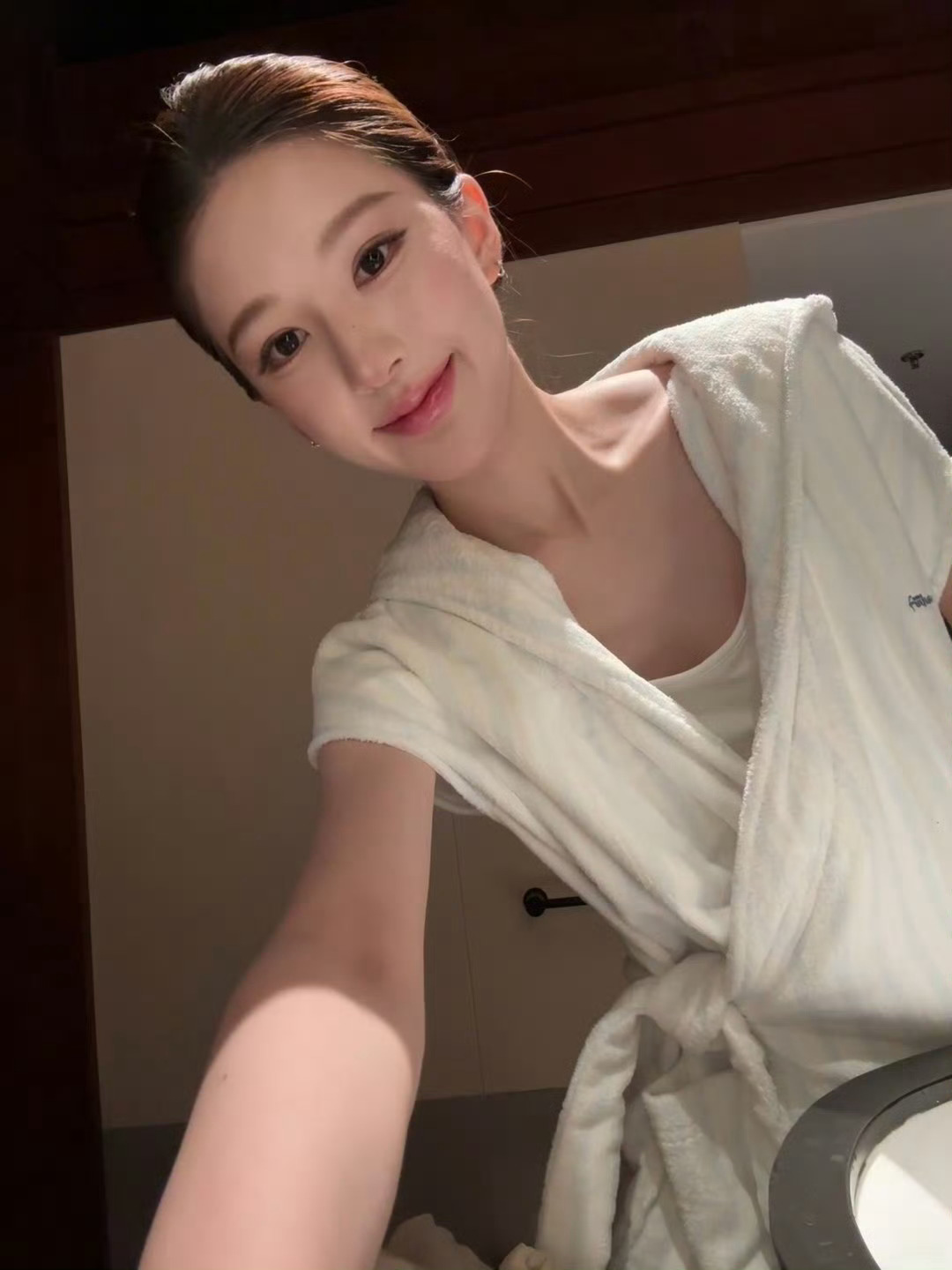 三亚风水养人 多多晒太阳补充维生素C还是D来着 