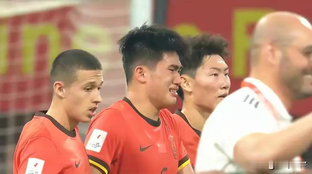 U20亚洲杯国青队不敌沙特淘汰出局谁最沮丧—
1、刘诚宇：正是他的点球未进，也彻