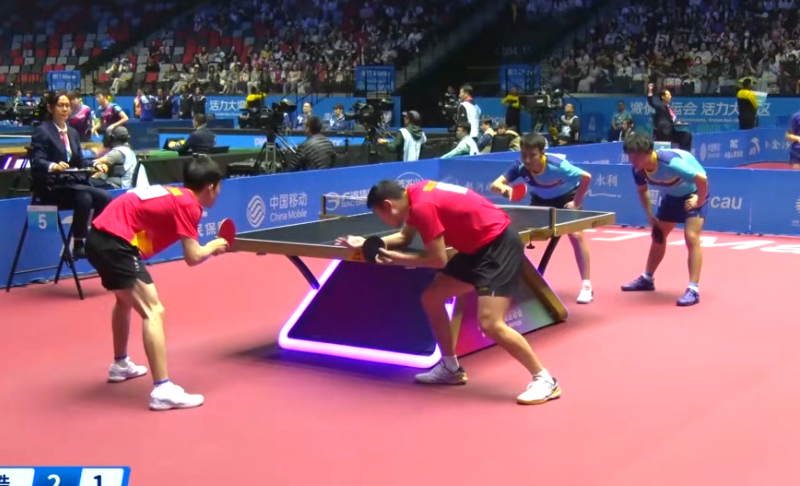 第十五届全国运动会乒乓球团体小组赛第一盘，许昕/周恺3比2（7-11、11-7、
