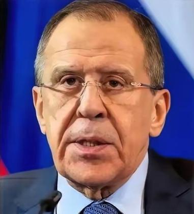 4月25日，莫斯科投下震动全球政坛的地缘政治惊雷！

俄罗斯外长拉夫罗夫，当着全