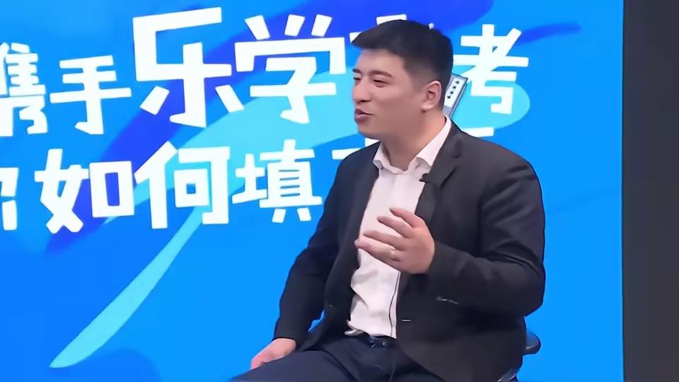 张雪峰走了，公司还在，但灵魂不在了。

很多人以为，公司靠的是制度、产品、团队。