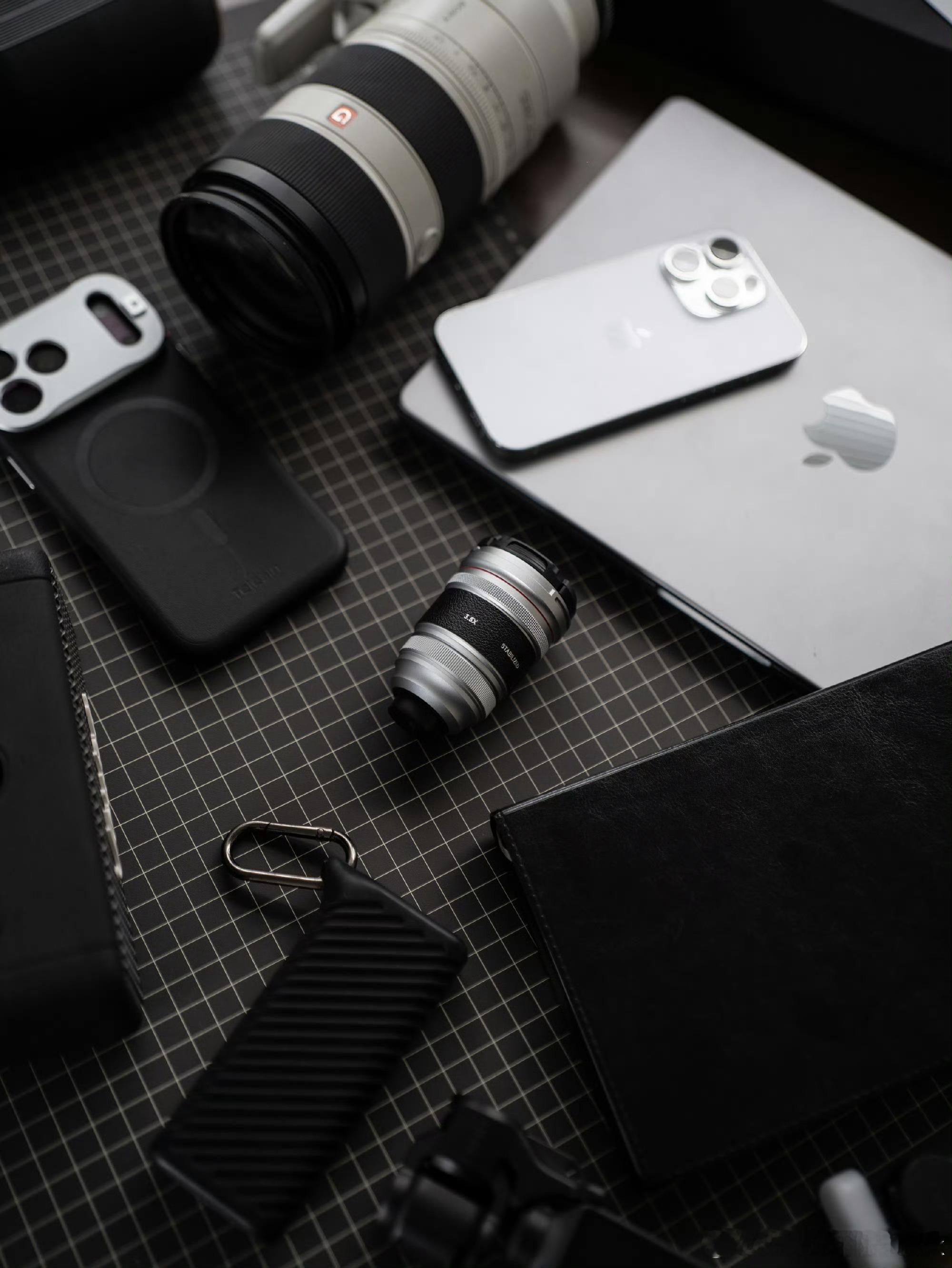 苹果终于要在iPhone18系列用上新款外接增距镜了？之前就刷到有其他博主说索尼