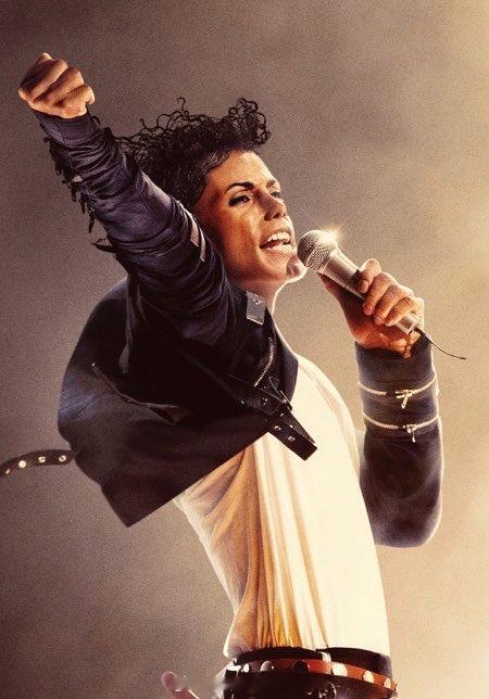 MichaelJackson 【《MICHAEL》全球票房突破10亿美元，创传记