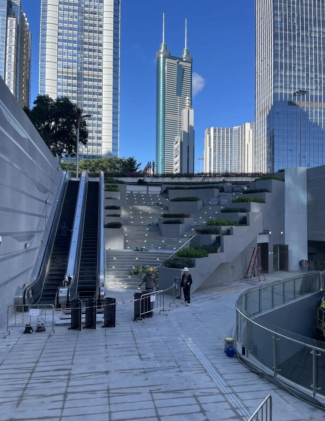 罗湖新地铁，5号线东门站抢鲜看
5号线延长线黄贝岭-大剧院，新设立东门站，打通连