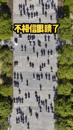 看了三遍，才看懂！ 
有点意思[抠鼻]
