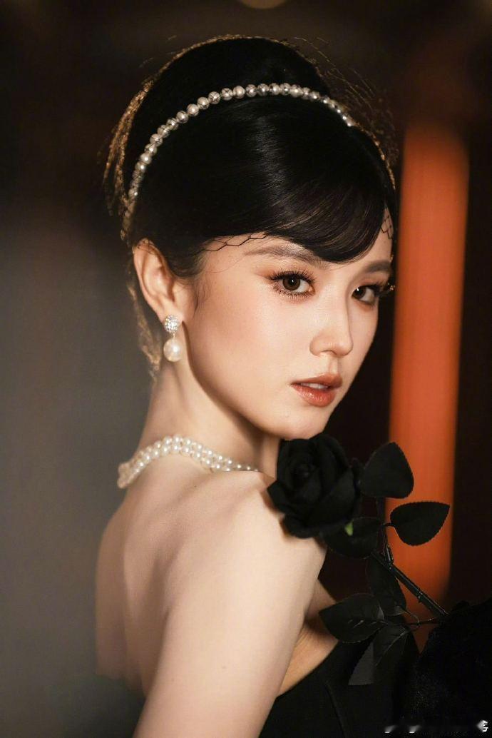 歌手直播侯明昊歌手合伙人张雅琪歌手2026 侯明昊作为补位歌手出战歌手2026，