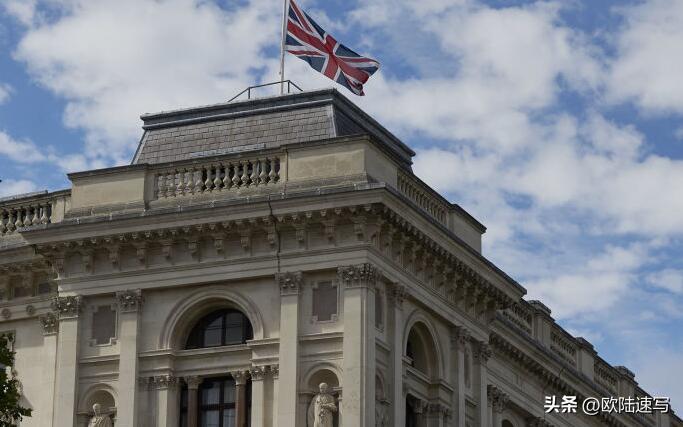 据英国广播公司报道，澳大利亚、加拿大和英国突然拿出300万英镑，打算为巴以问题再