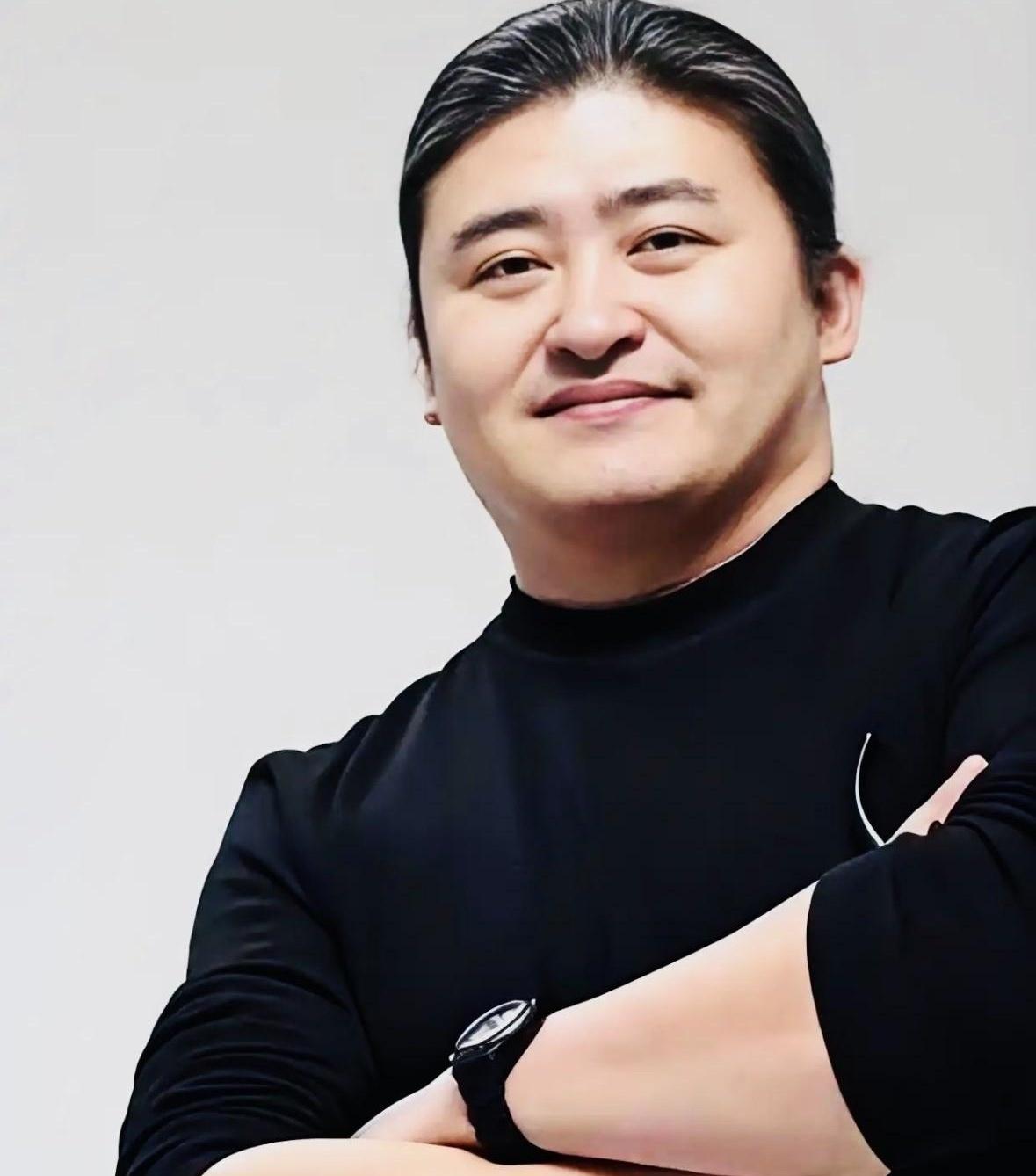 网传一代艺术家刘欢“走了”？昨晚家庭群突然冒出一段文字，说63岁因病平静辞世，配