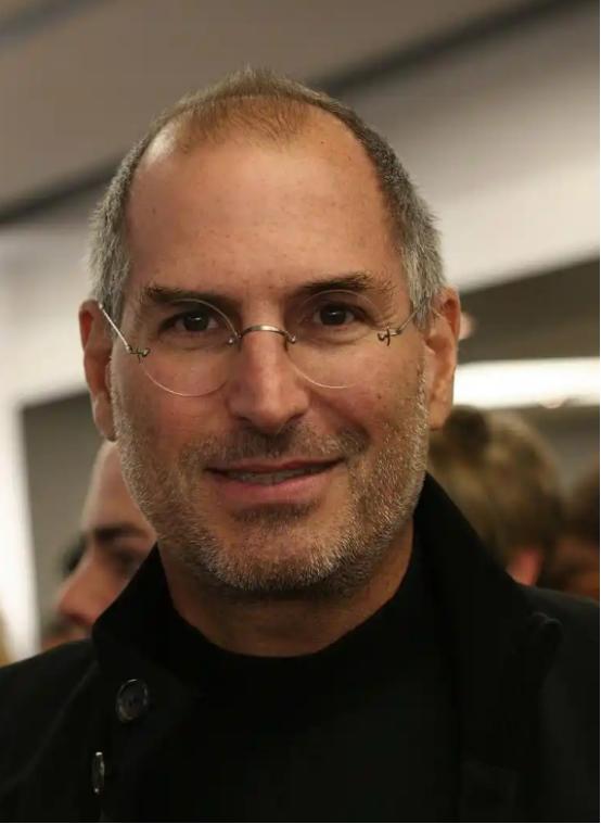 2003年，乔布斯体检时查出胰腺肿瘤。他的医生拿到活检切片后，高兴得差点哭出来。