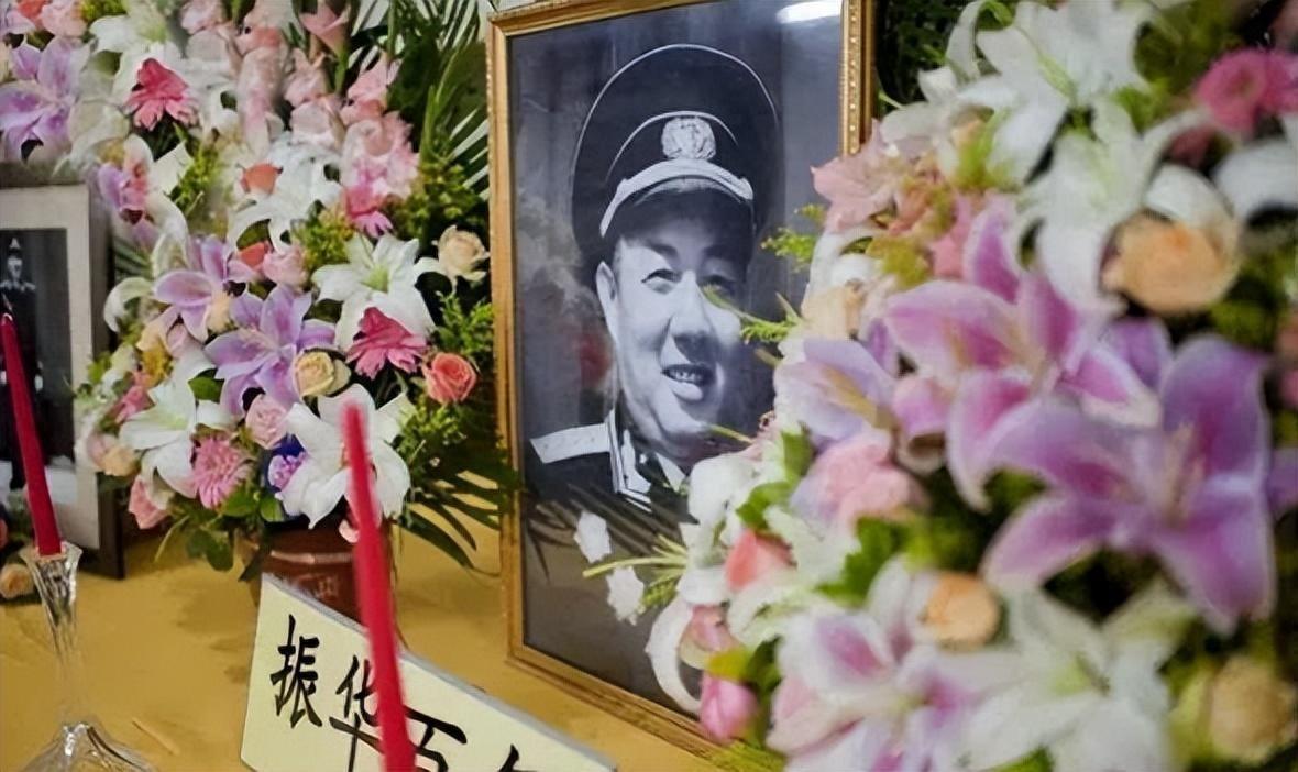 1979年苏振华病逝，妻子陆迪伦提出唯一请求，中央立即批示：同意
“把他的故事留