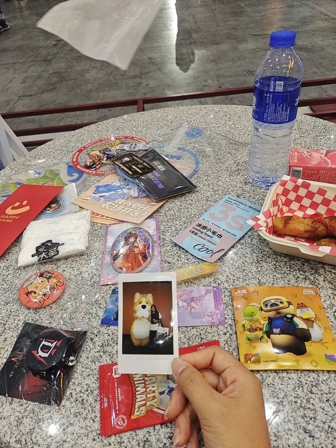 ❤️🧡💛💚【蛋系萌点】💙💜🖤活脱脱卡通片里自带“蛋系萌点”的主角。曝