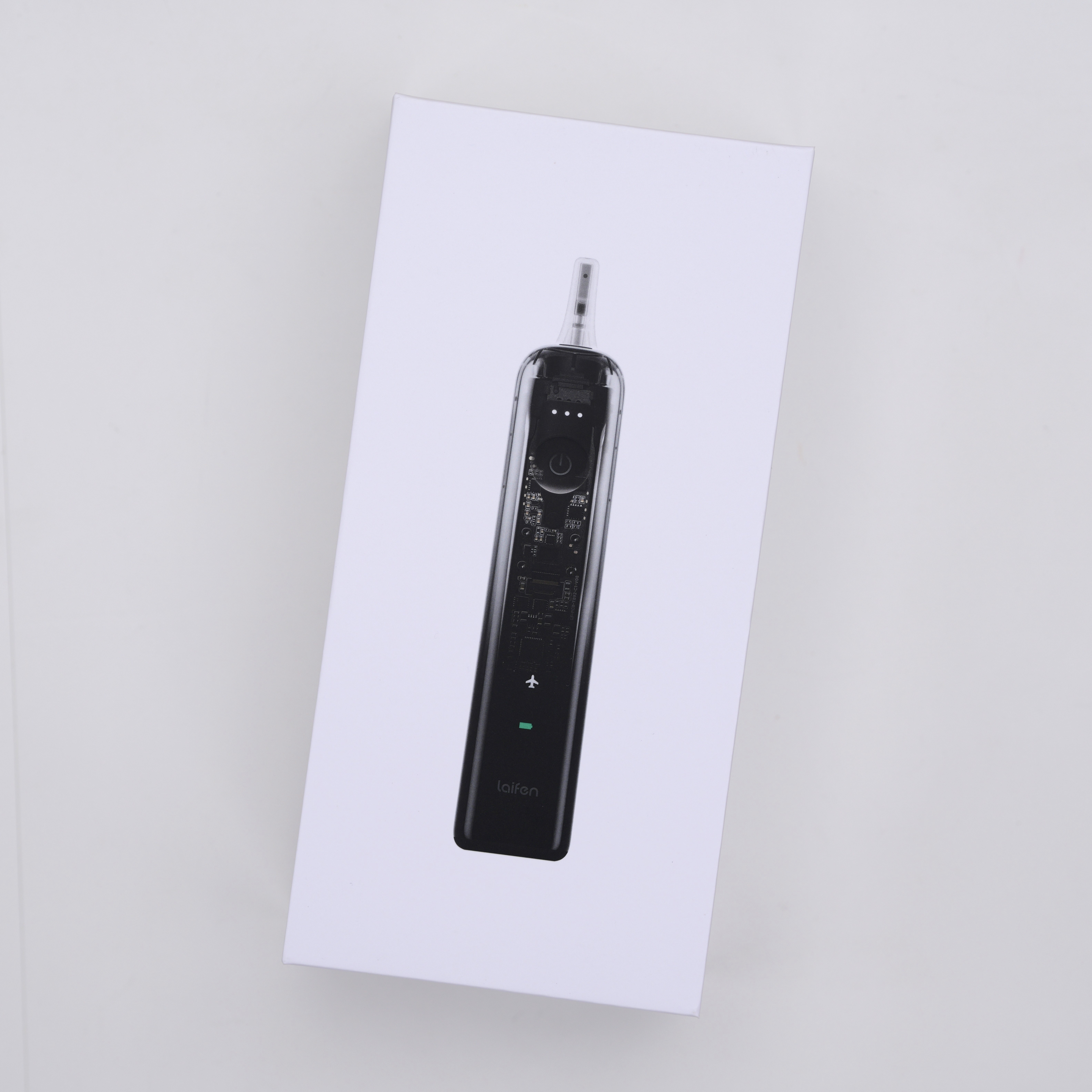 徕芬扫振电动牙刷 i2 透明探索版到货了，外观必须先说一句：真的很帅。机身从底部