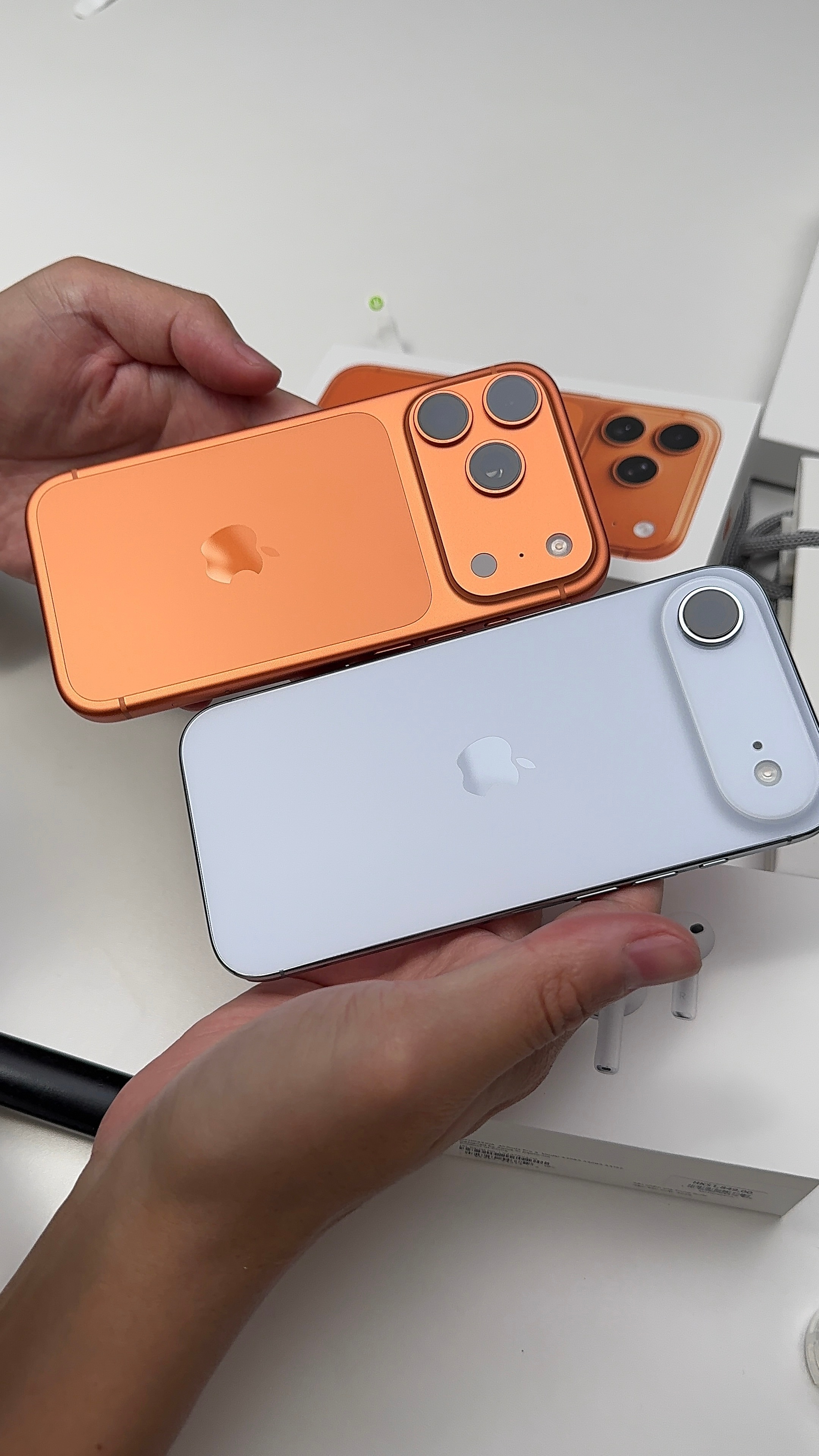 iPhone18Pro发布会倒计时一会凌晨1.点苹果发布会就开始了[吃瓜]估计热