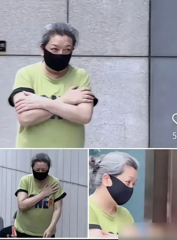 有人嘲笑57岁的江珊又老又胖她却顶着满头白发拿下了白玉兰大奖。最近有网友发文吐槽