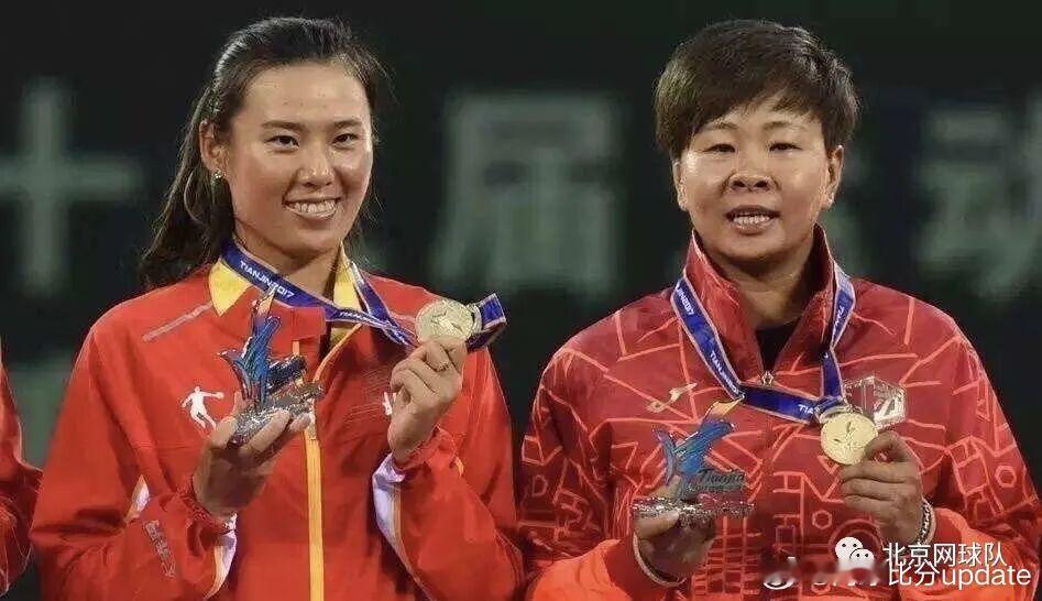 女双赛场爆出冷门侯亚男/朱宸汀6-4/7-5 杨钊煊/丰硕2017、2021 两