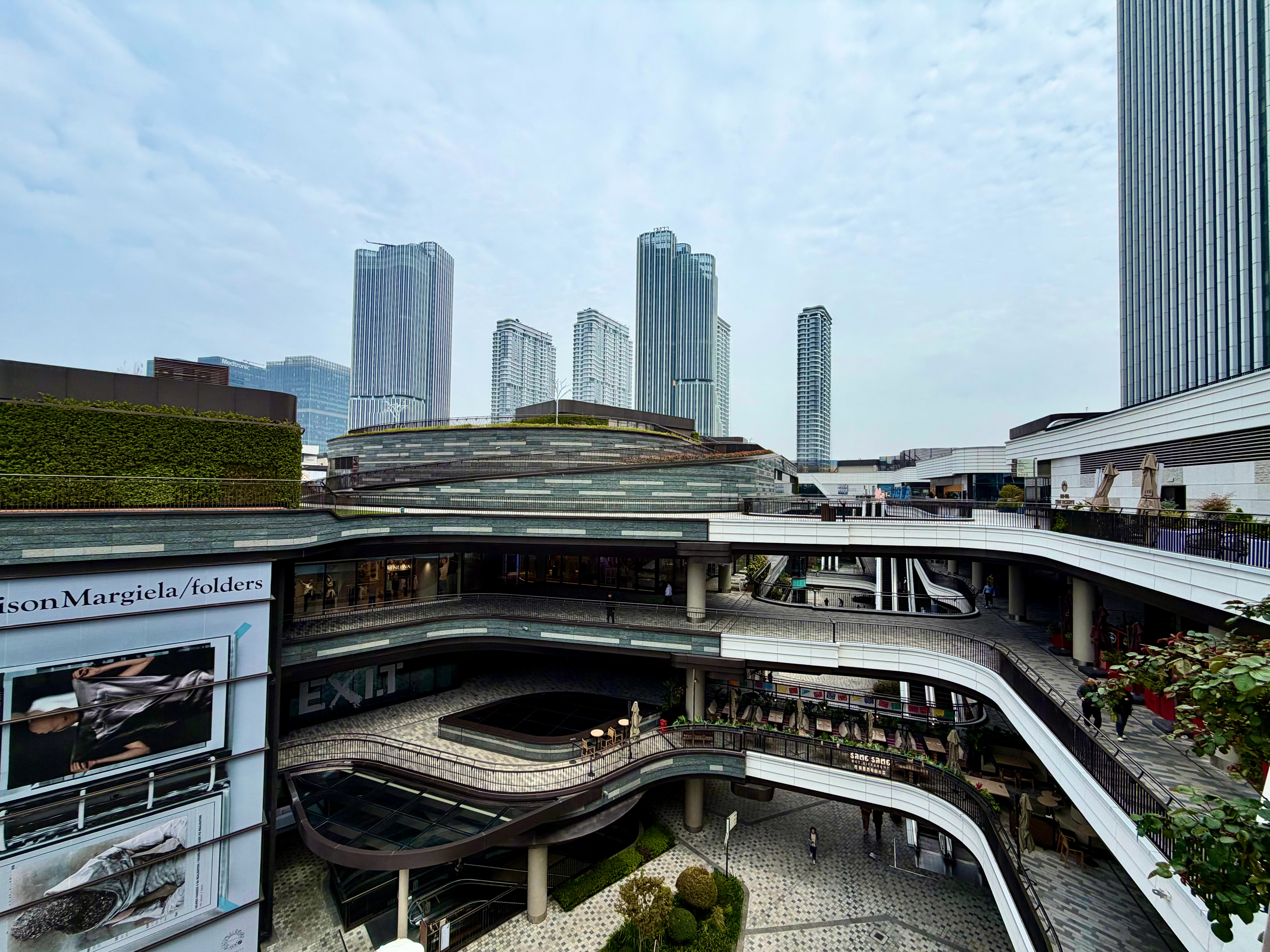 还是上海舒服啊，约好姐妹吃个美美的午饭