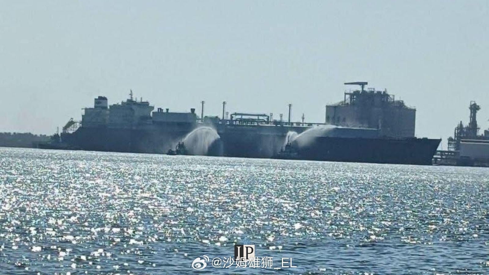 埃及达米埃塔港的一艘美国液化天然气轮ENERGOS WINTER号发生爆炸，媒体