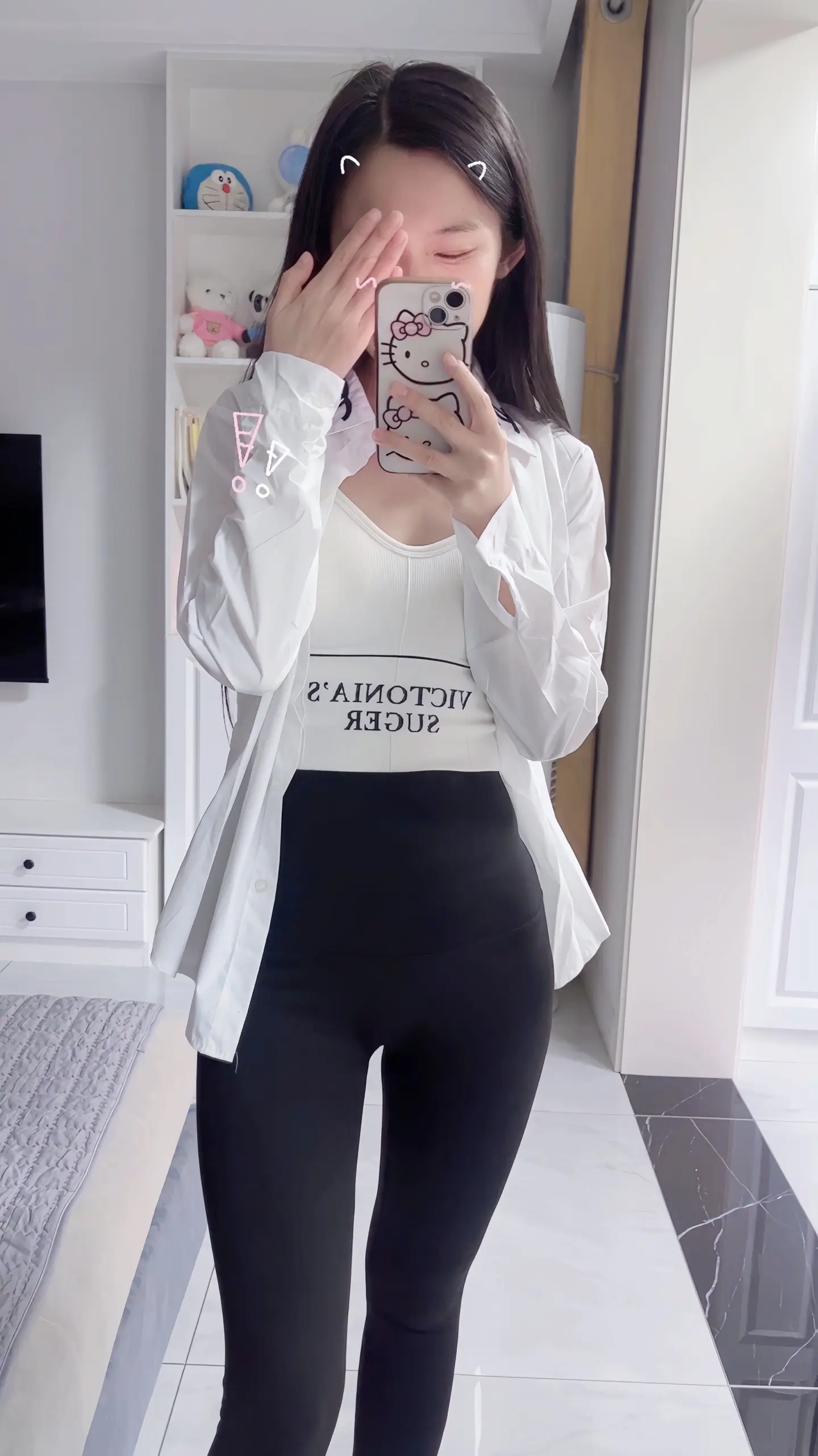 对镜拍瑜伽裤完美身材清纯背影杀