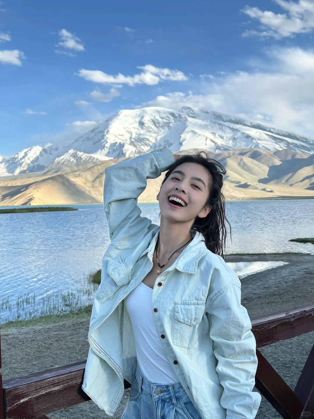 居然在这里看到了日照金山｜⛰️慕士塔格峰