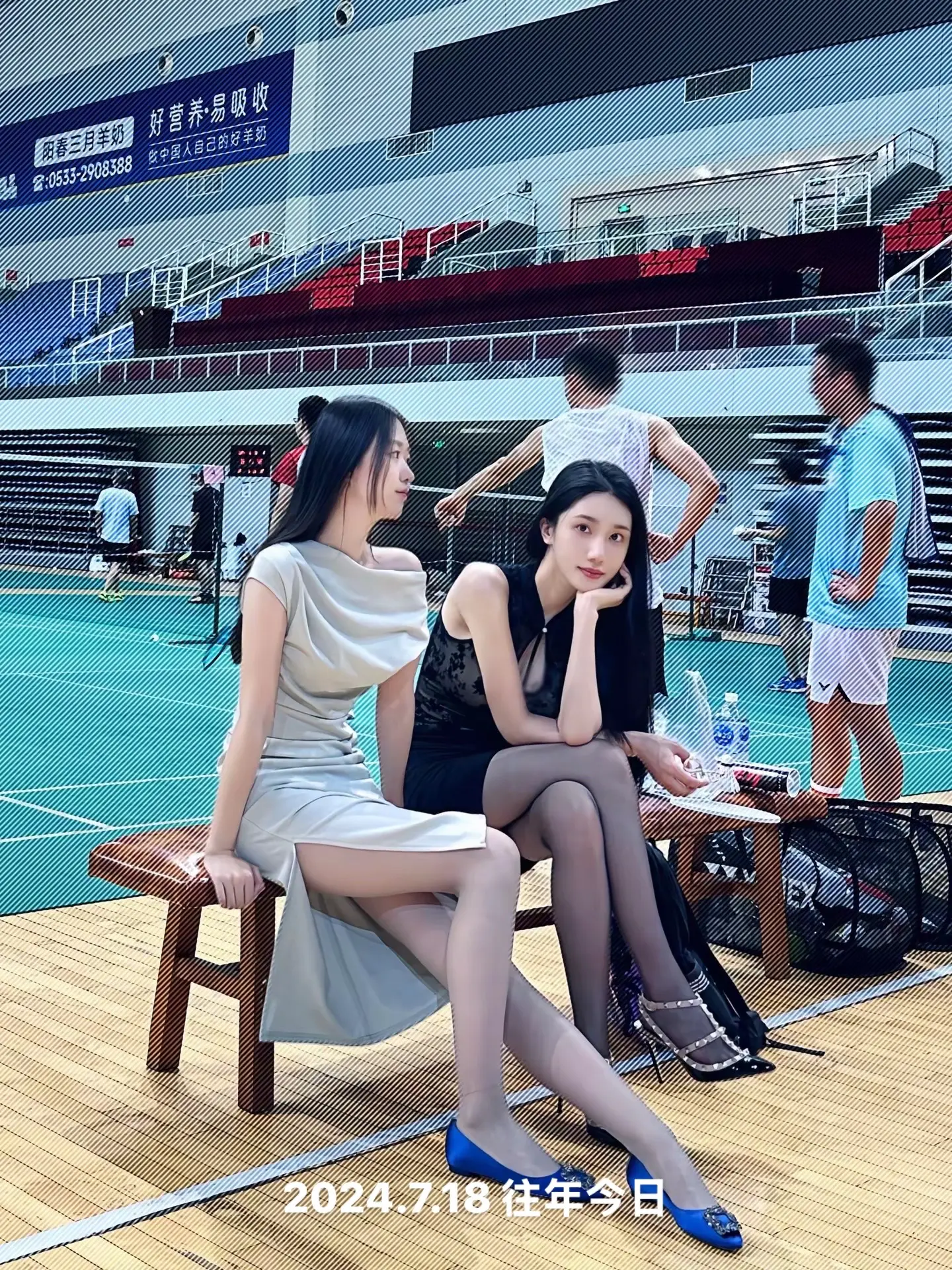 场边有黑丝 隔扣詹姆斯