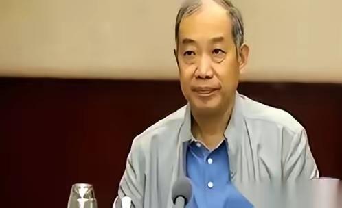 美国天价航母成“高科技烂尾楼”，背后问题比故障更扎心
 
花了一千多亿美金。
搞