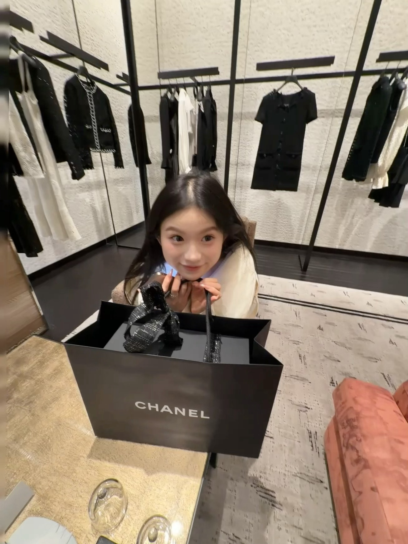 卢圆圆宝宝生日快乐因为甲流动弹不了而迟到的生日礼物，本来想大过特过一下，这家伙工