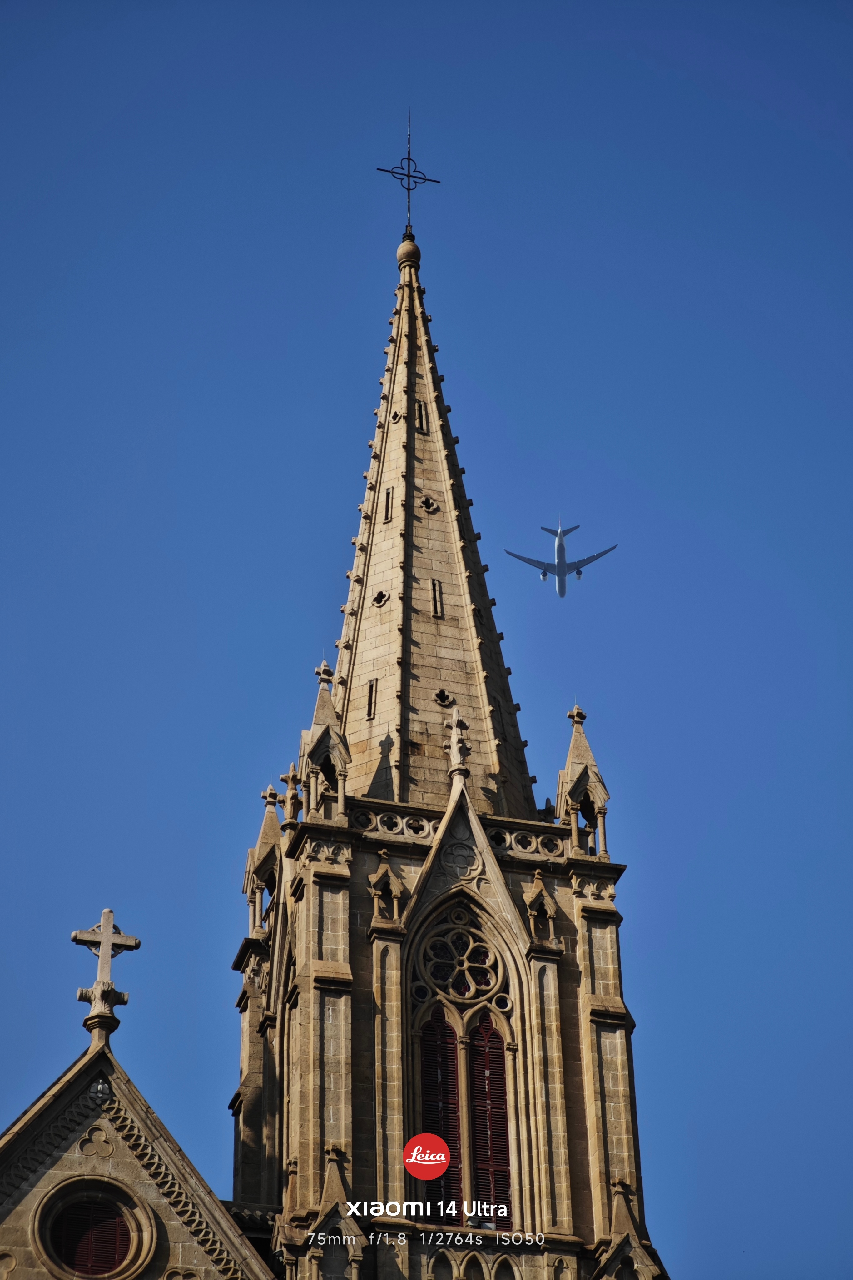 航道下的广州石室摄影后期：聆听猎人    聆听猎人的小米14Ultra