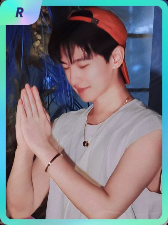 杨洋[超话] 集卡互助ing~送你一张“杨洋0909生日快乐”R卡“杨洋生日快乐