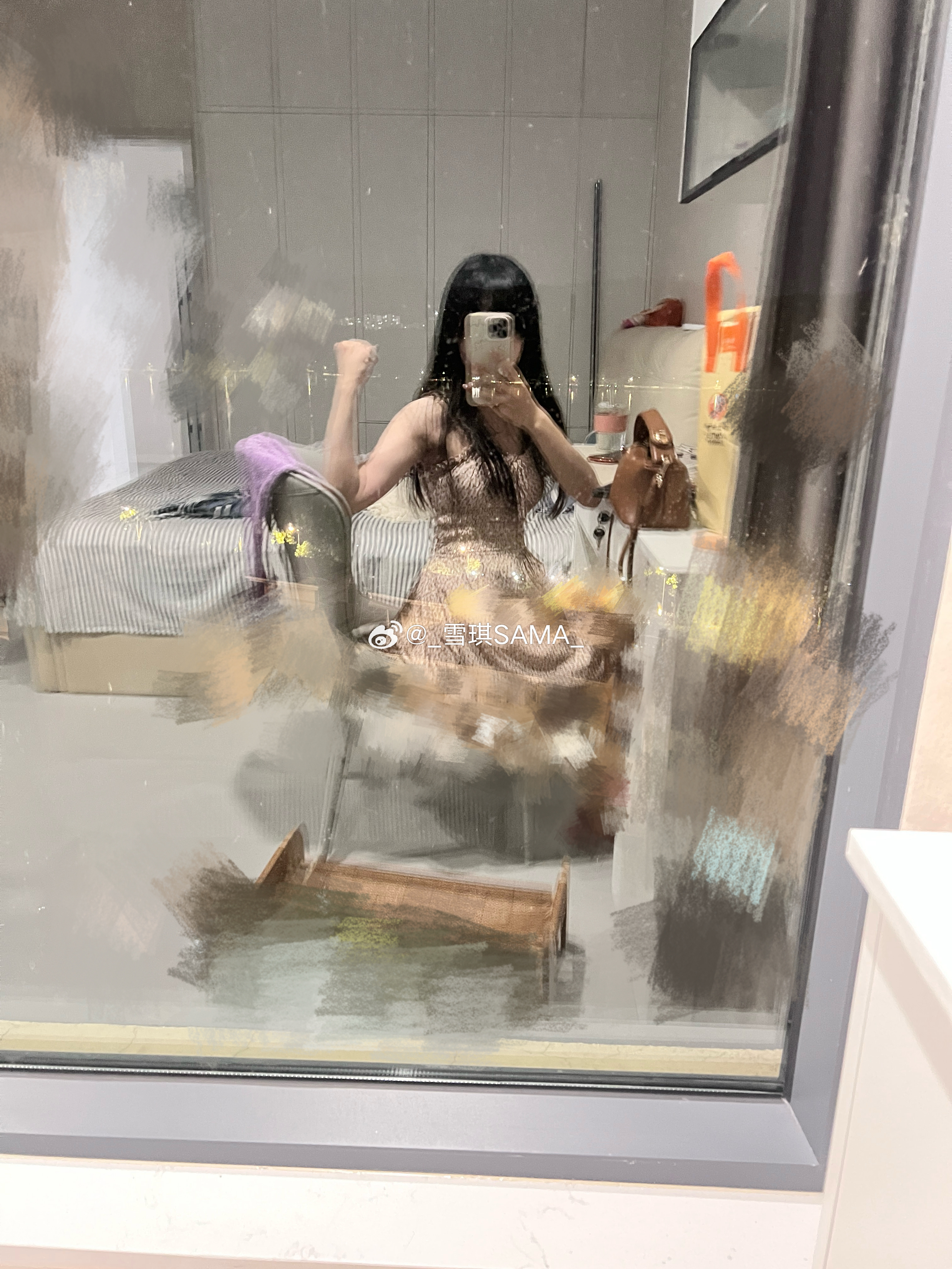 还好，还有一点 